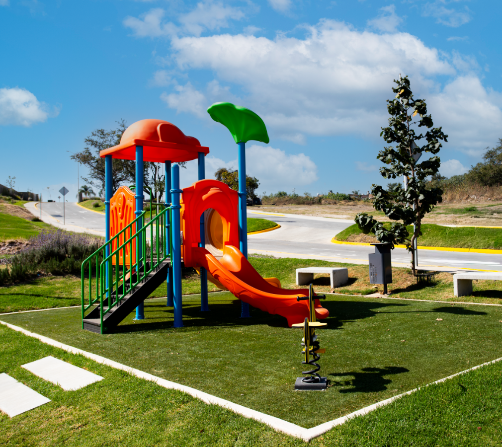 Juegos infantiles para recreación al aire libre