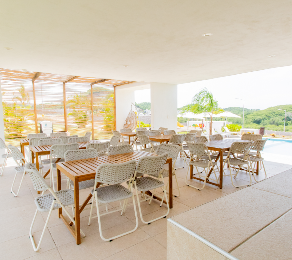 Terraza equipada para que las reuniones no dependan de salir
